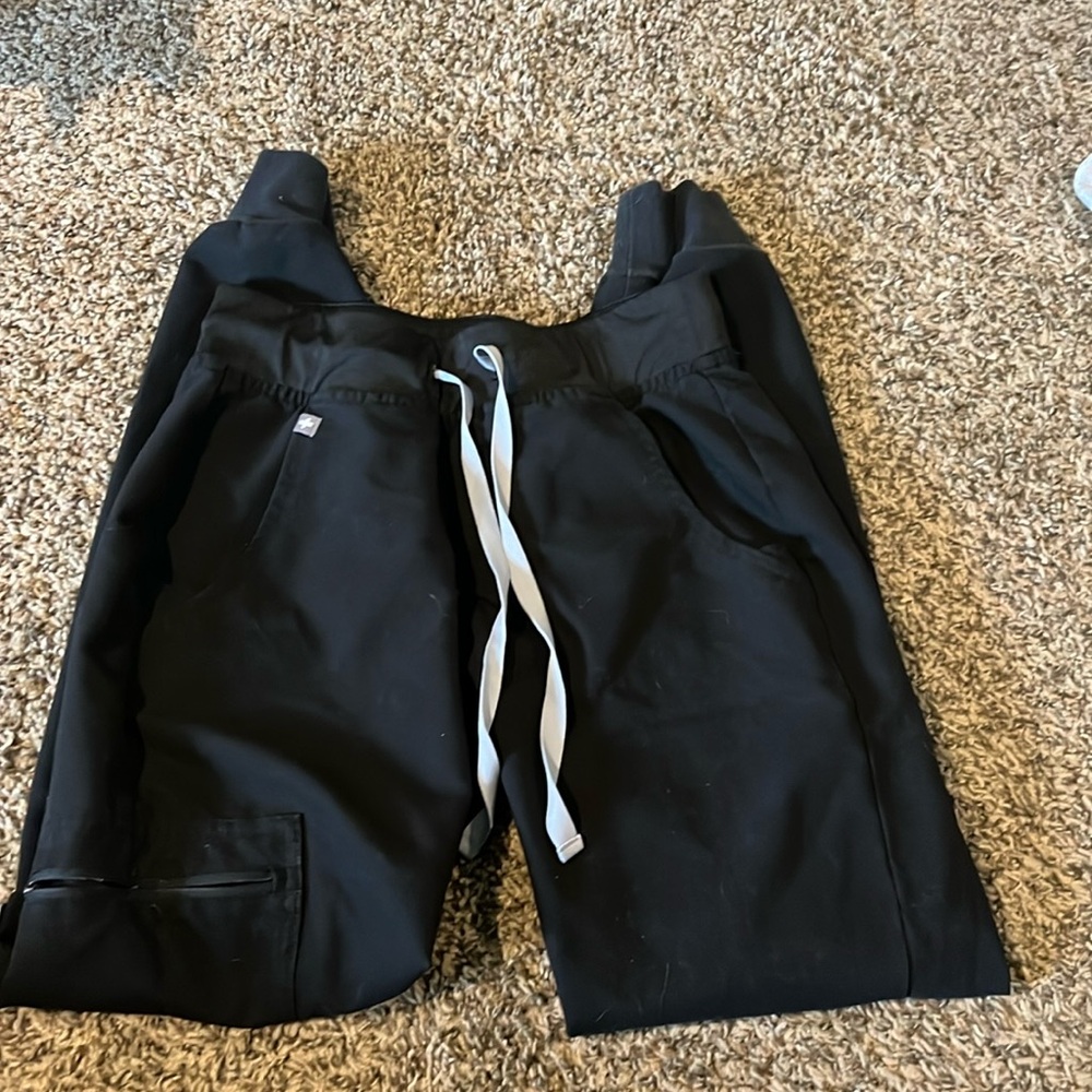 Black Zamora Figs Jogger Pants